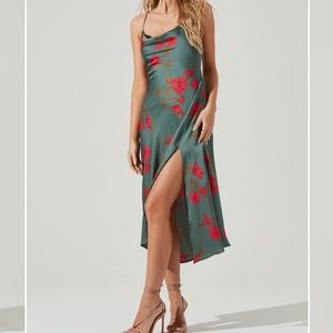 ASTR - GAIA FLORAL MIDI DRESS